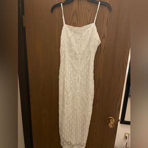 Cheers to Midnight Lulu’s White Sequin Midi dress size M